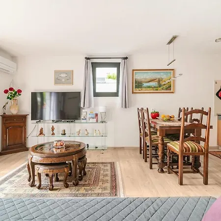 Casa Flora Apartment *